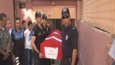 Adana'da İntihar Eden Komiserin Cenazesi Alındı