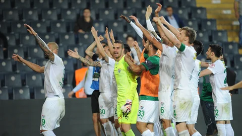 Bursaspor, Fenerbahçe'yi Yendi!