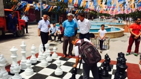 Akyazı'da Satranç Takımı Kuruldu