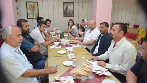 Viranşehir'de Eğitim-Sen Basın Toplantısı