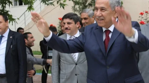 Başbakan Yardımcısı Arınç'dan Açıklama