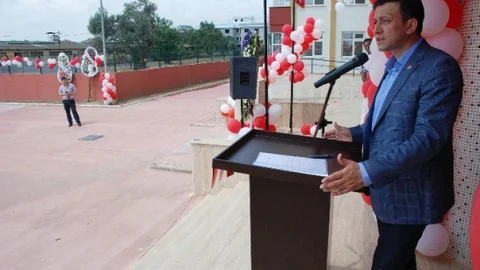 İzmir'de İmam Hatip Okulu Açıldı