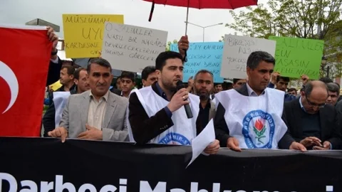 Mısır'daki İdam Kararları Protesto Edildi