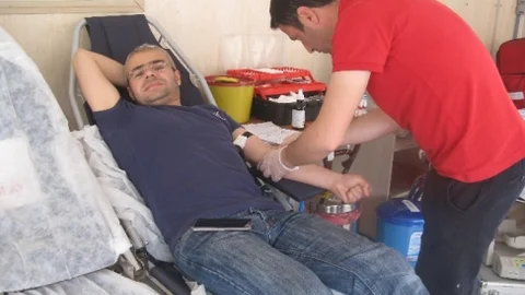 Kızılay TIR'ı Niksar'da Kan Topladı