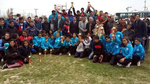 Fadıl Kara ile Bitlis'te Atletizmde Başarılar
