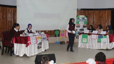 Ağrı'da Liseler Arası Münazara Düzenlendi