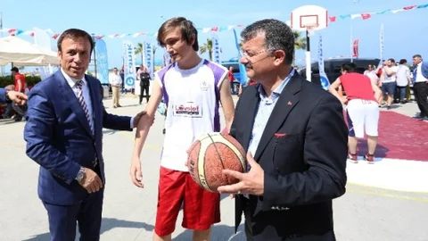 Canik'te Sokak Basketbolu Turnuvası Başladı