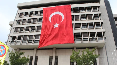 İzmir'de Başbakanlık Ofisi Tamamlandı