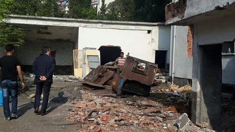 Akçakoca'da Jandarma Binası Yıkılıyor