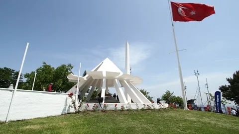 Akçakoca Anıtı Tanıtıldı