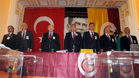 Galatasaray'da Başkan Seçimi Başladı