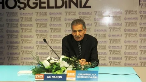 Kocaeli'de Tarihçi Ali Narçın Konferans Verdi