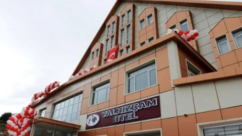 Yalnızçam Oteli Açıldı