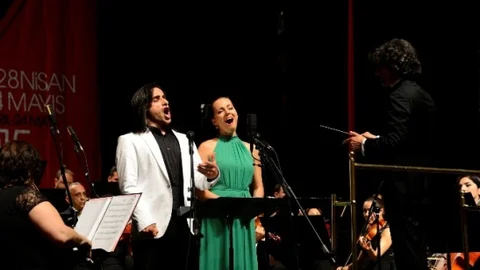 Mersin'de Kucerova ve Bezdüz Konseri