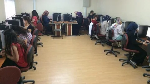 Hisarcık'ta Eğlenceli Klavye Kursu