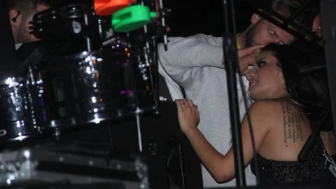 İrem Derici Giresun'da Fenalaştı