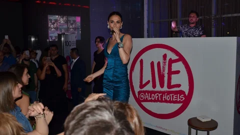 Ayşe Hatun Önal Bursa'da Coşturdu