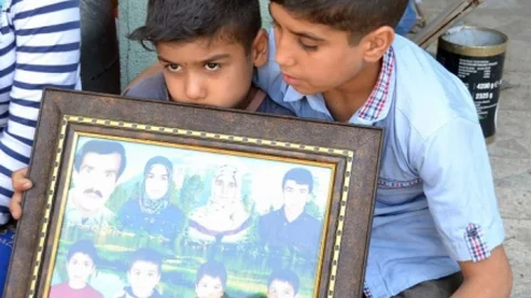 Siirt'te Yetim Kardeşler Destek Bekliyor