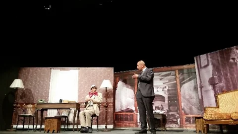 Erzurum'da Tiyatro Gecesi