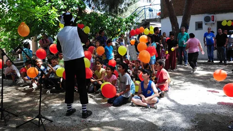 Seferihisar'da Kadın ve Çocuk Atölyesi Açıldı