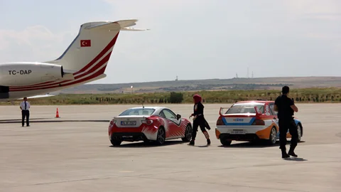 Cumhurbaşkanı Erdoğan Şanlıurfa'da Drift Gösterisiyle Karşılandı