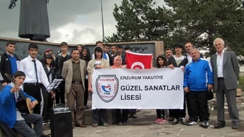 Güzel Sanatlar Lisesi Tabyalara Yürüdü
