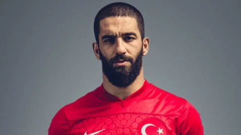 Arda Turan'dan Galatasaray'a Destek Mesajı