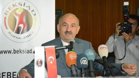 Türkiye'de Seçimlerin Önemi Vurgulandı