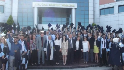 Aydın'da Mezuniyet Coşkusu