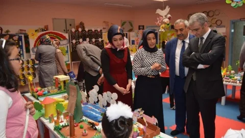 Tercan Anaokulu'ndan Sergi Etkinliği