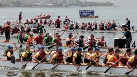 Küçükçekmece Gölü'nde Su Festivali Yapıldı