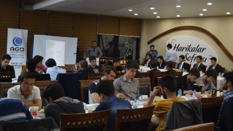 Kayseri'de Mezuniyet Programı Heyecanı