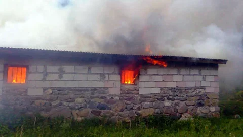 Iğdır'da Ahır Yangını Meydana Geldi