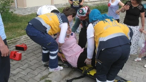 Tokat'ta Çocuk Otomobilin Çarpmasıyla Yaralandı