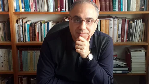 Doç. Dr. Çelik'e Ödül Verildi