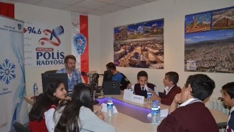 Erzurum'da Mavi Kartaneleri Yarışı