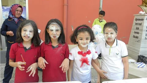 Burç Kozan'da Süt Şenliği Yapıldı