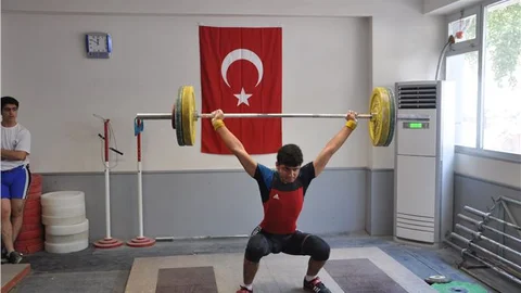 Gençlik Kupası Halter Müsabakaları Sona Erdi