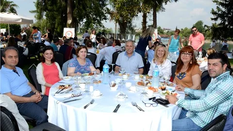 Adana'da Eczacılıkta Zorluklar Var