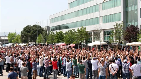 Bursa'da Renault Eylemi Devam Ediyor
