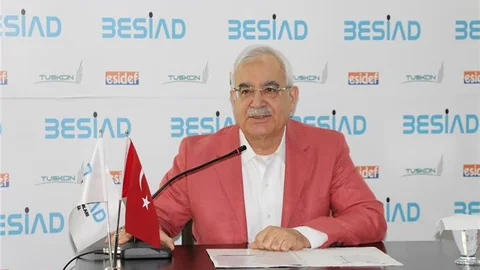 İzmir'de Siyasi Gerilim Artıyor