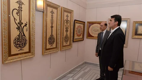 Bursa'da Hattat Sergisi Açıldı