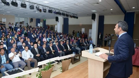 Çorum'da Necip Fazıl Anması