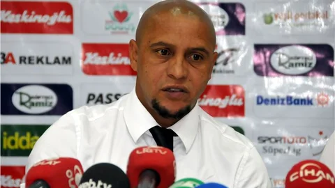 Roberto Carlos Futbolcularını Beğenmedi