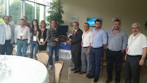 Aydın'dan Zorlu Holding'e Teşekkür Plaketi