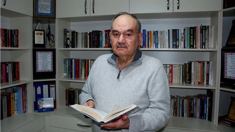 Burhan Özfatura'dan İstifa Çağrısı