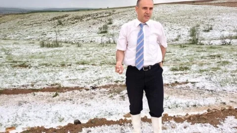 Kırıkkale'de Ceviz Büyüklüğünde Dolu Yağışı