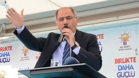 Efkan Ala'dan Mitingde Mesajlar