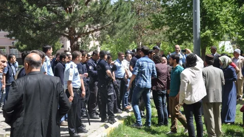 Muş'ta Boşanma Davası Kavgası