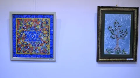 Ayvalık'ta Ebru Sergisi Açıldı